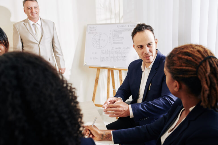 Coaching vs Mentoria: A Diferença Surpreendente que Pode Transformar Sua Vida!